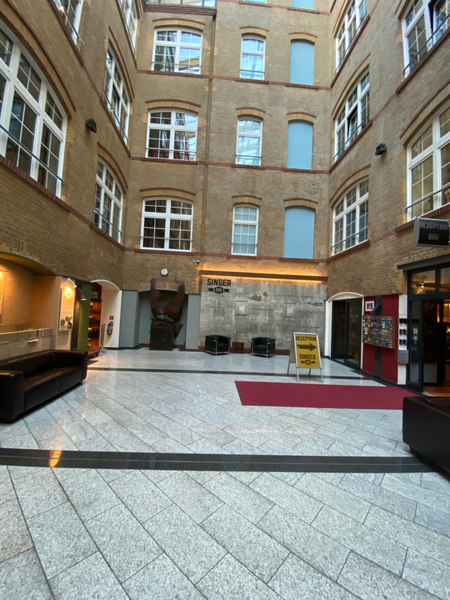 Singer109 Hostel, Hotel & Apartment Berlin Exterior photo