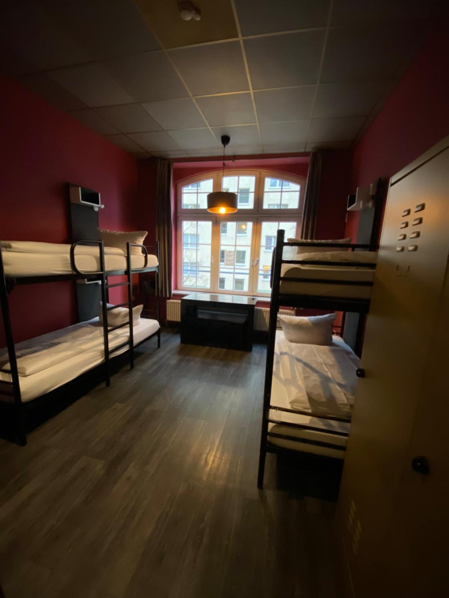 Singer109 Hostel, Hotel & Apartment Berlin Exterior photo