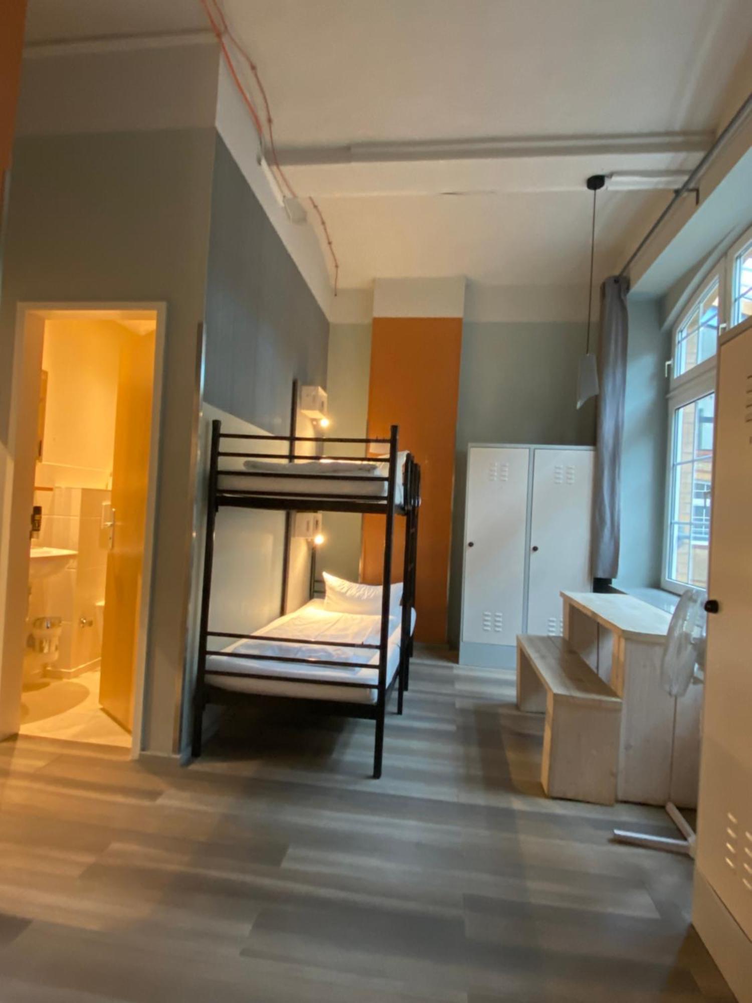 Singer109 Hostel, Hotel & Apartment Berlin Exterior photo